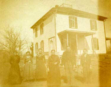 Home of John Ohlde and family built in1894.